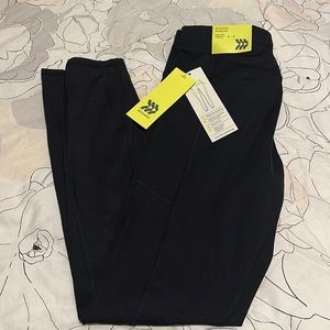 All in motion basic black active leggings with pockets S NWT
